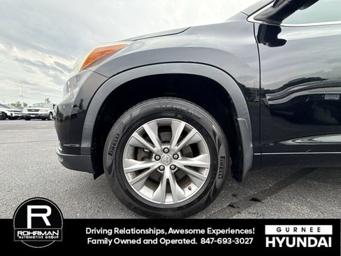 Used 2015 Toyota Highlander XLE AWD/4WD image 11