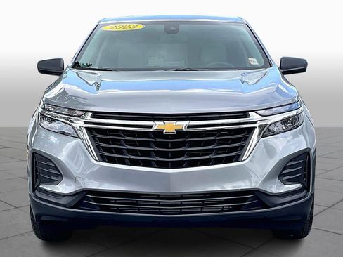 Used 2023 Chevrolet Equinox LS w/ LS Convenience Package FWD image 4