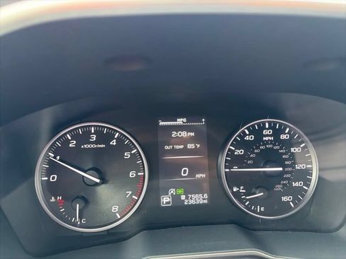 Used 2025 Subaru Outback Touring AWD/4WD image 11