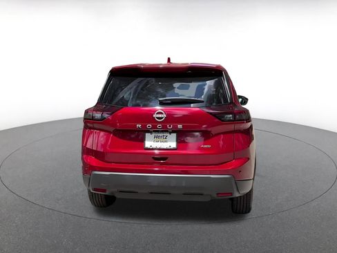 Used 2025 Nissan Rogue SV AWD/4WD image 12