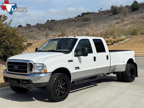 Used 1999 Ford F350 XLT image 4