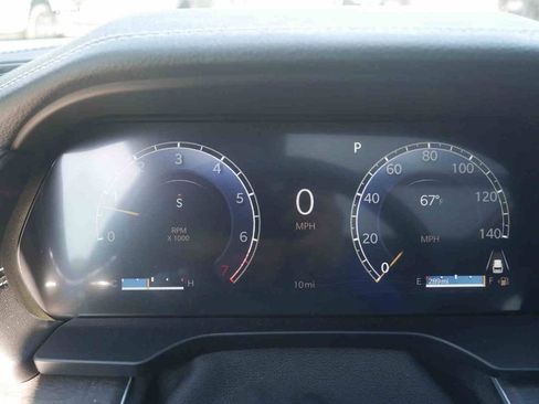 New 2025 Jeep Grand Cherokee Limited w/ Luxury Tech Group II image 43