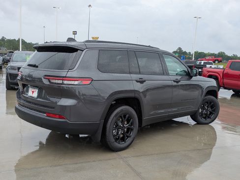 New 2026 Jeep Grand Cherokee L 4WD image 5