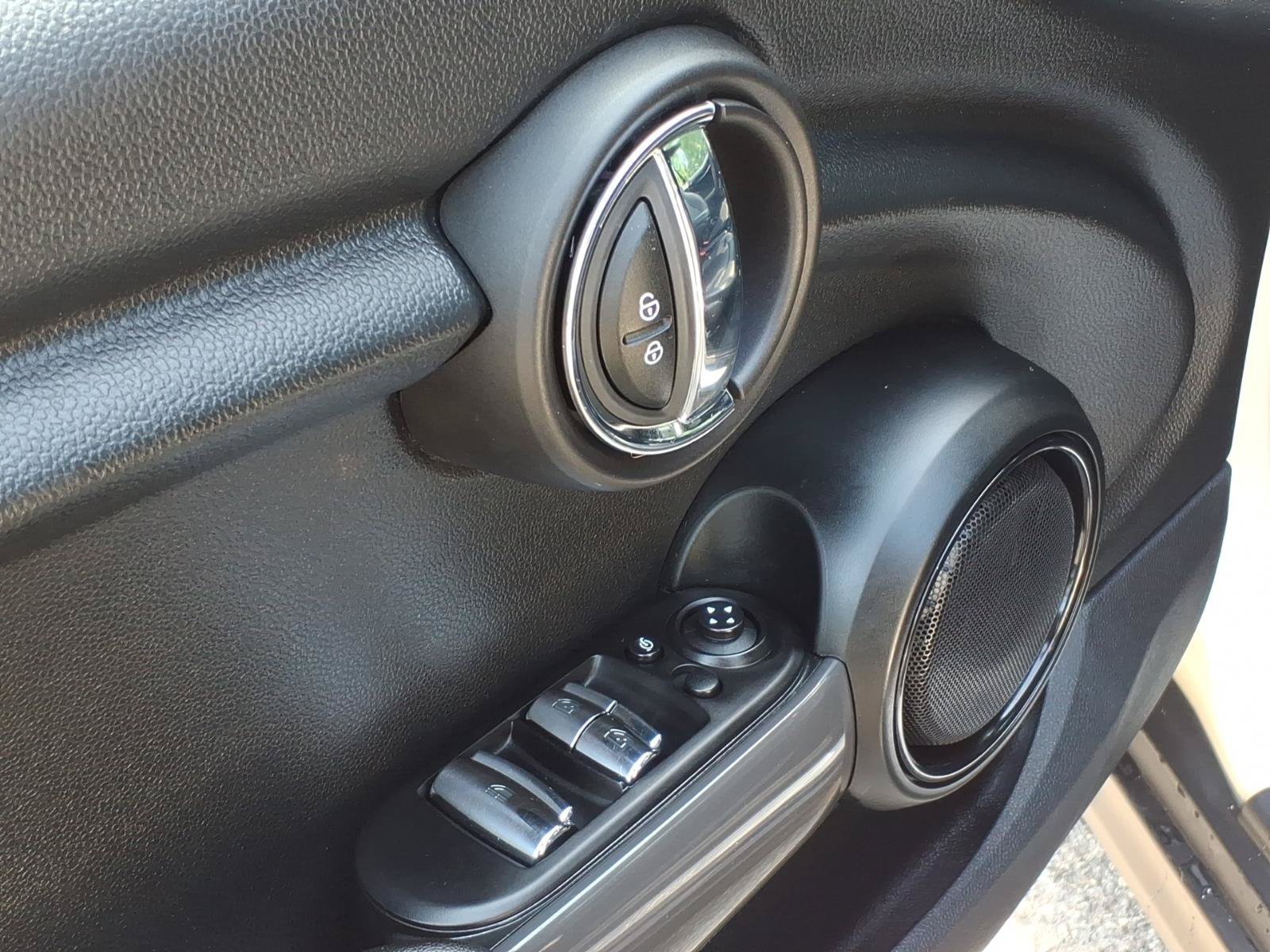 Used 2018 MINI Cooper Convertible FWD image 13