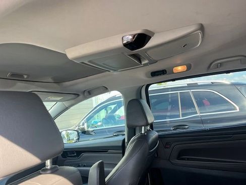 Used 2019 Honda Odyssey Elite image 7