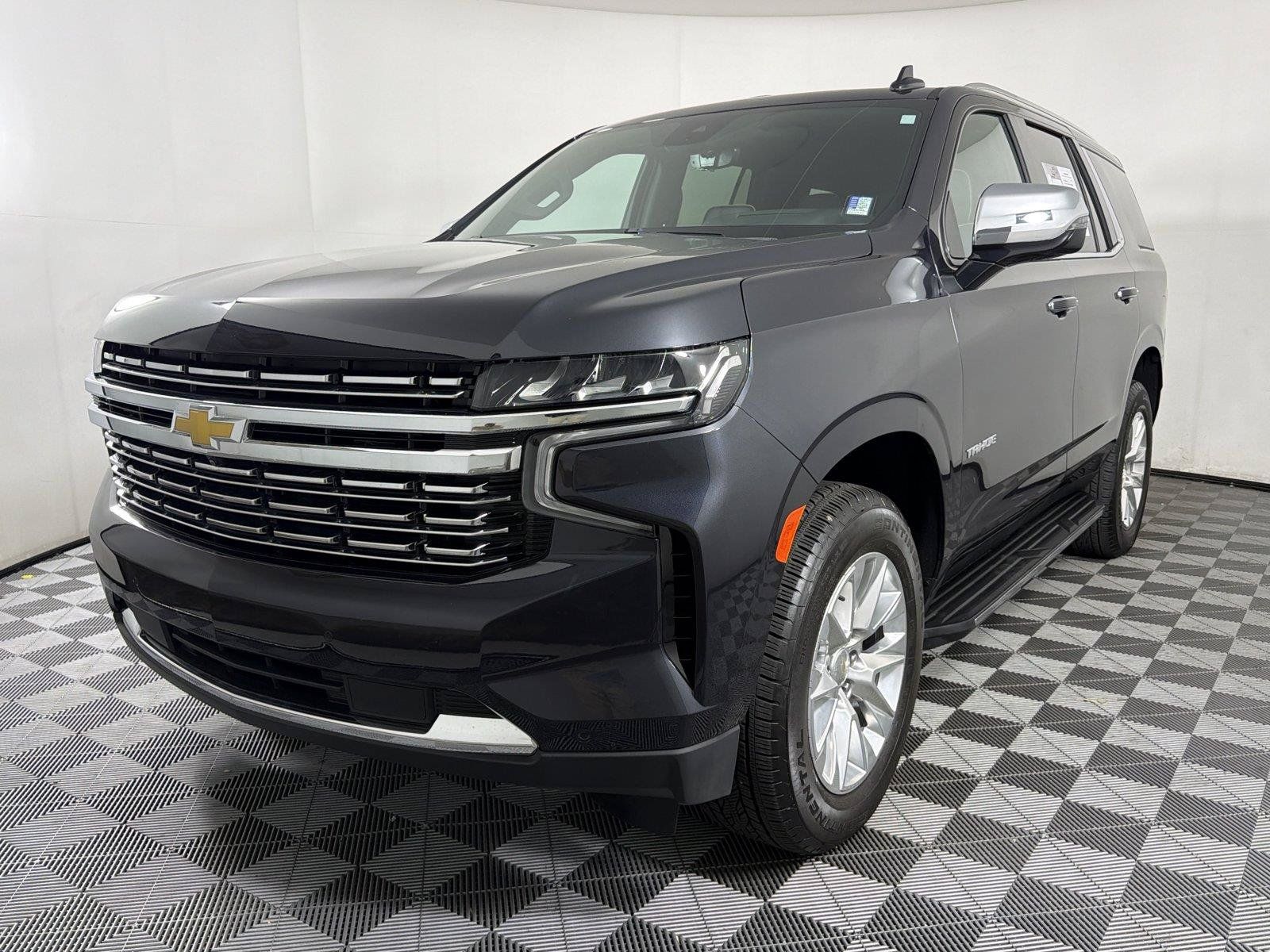 Certified 2024 Chevrolet Tahoe Premier w/ Premium Package RWD image 3