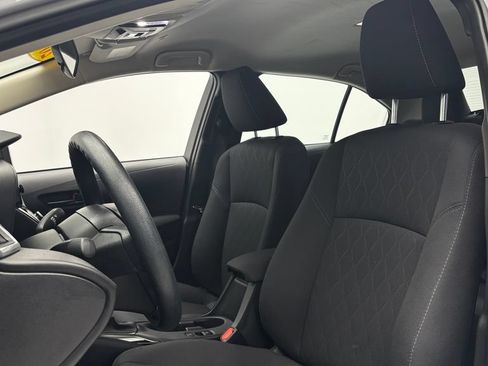 Used 2026 Toyota Corolla LE FWD image 9