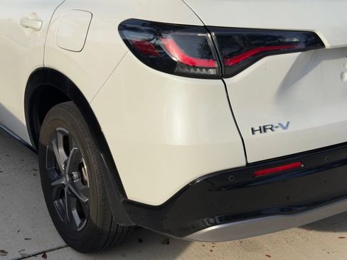 Used 2024 Honda HR-V EX-L image 6