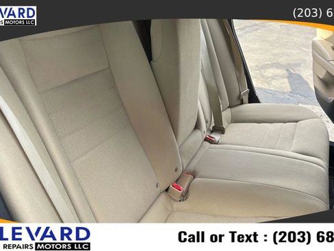 Used 2013 Dodge Charger SE w/ Sport Appearance Group image 33