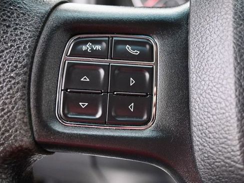 Used 2017 RAM 1500 Classic SLT AWD/4WD image 17