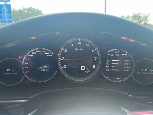 Used 2018 Porsche Panamera Turbo AWD/4WD image 18