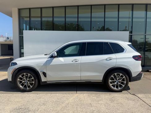 Used 2024 BMW X5 xDrive50e w/ M Sport Package AWD/4WD image 2