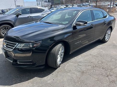 Used 2016 Chevrolet Impala LT w/ Convenience Package image 2