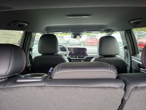 New 2025 Chevrolet Equinox EV RS image 14