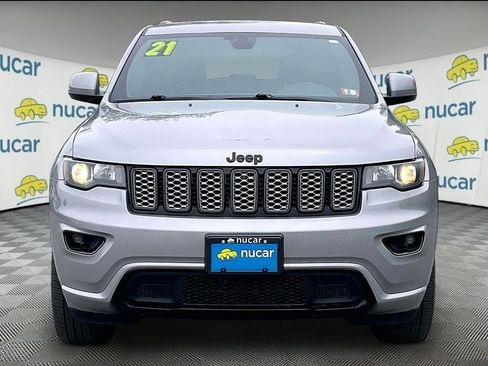 Used 2021 Jeep Grand Cherokee Laredo X AWD/4WD image 2