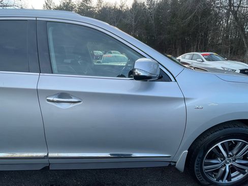 Used 2018 INFINITI QX60 AWD w/ Premium Plus Package image 11