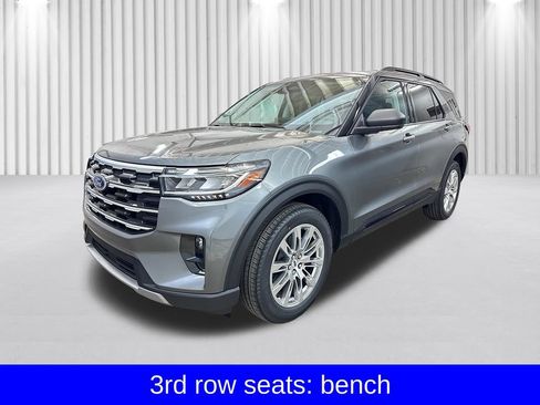 Used 2026 Ford Explorer Active w/ Active Comfort Package AWD/4WD image 12