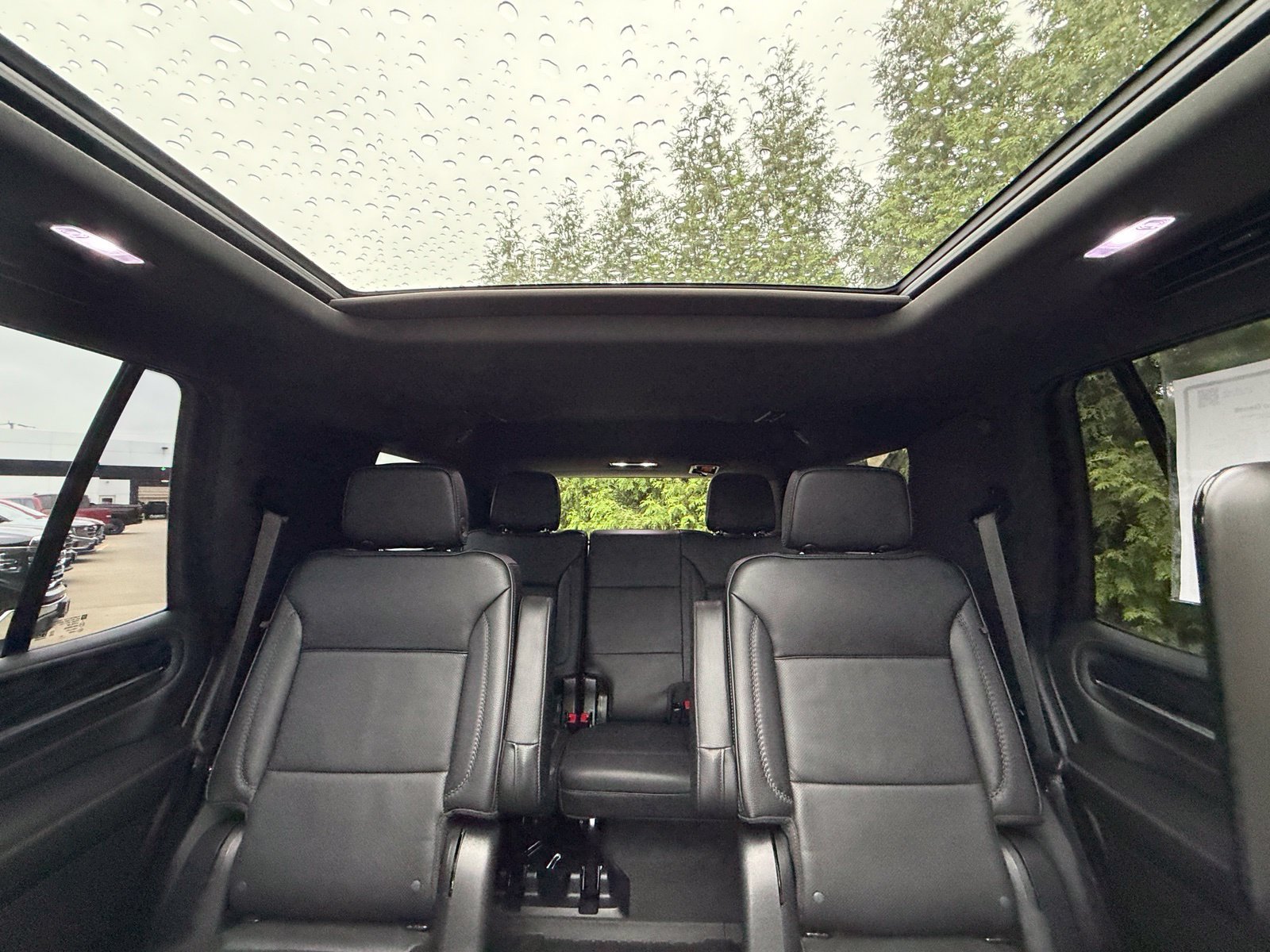 Used 2023 GMC Yukon Denali w/ Max Trailering Package AWD/4WD image 3