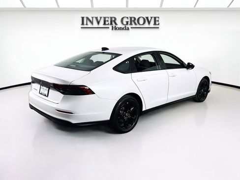 Certified 2025 Honda Accord SE image 5