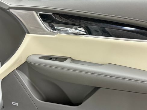 Used 2021 Cadillac XT6 Premium Luxury image 45