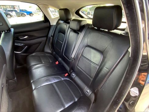 Used 2018 Jaguar E-PACE SE image 40