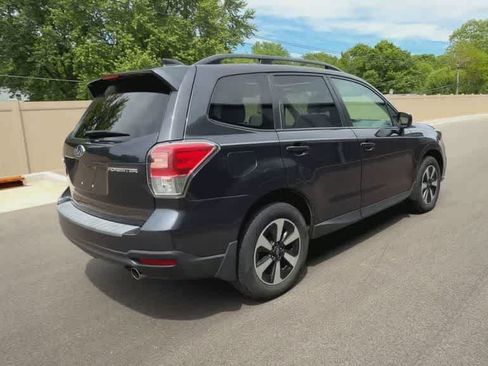 Used 2018 Subaru Forester 2.5i Premium w/ All-Weather Package AWD/4WD image 8