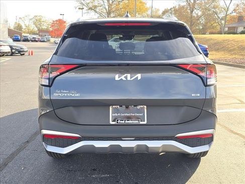 Certified 2024 Kia Sportage EX image 4