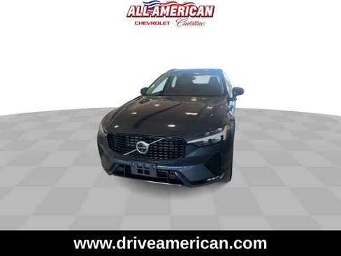 Used 2024 Volvo XC60 B5 Plus image 3