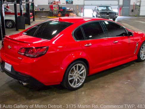 Used 2014 Chevrolet SS RWD image 7