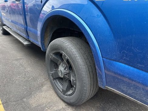 Used 2015 Ford F150 XLT w/ Equipment Group 302A Luxury image 17