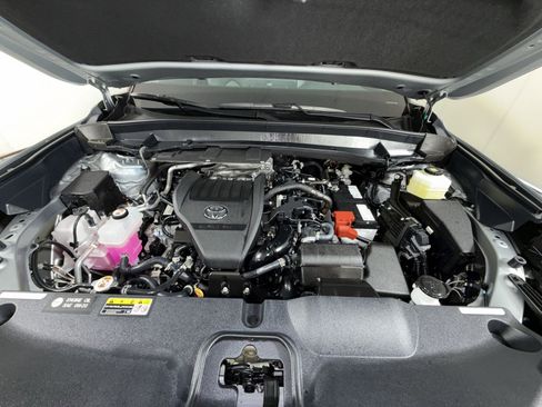 Used 2025 Toyota Grand Highlander FWD image 29
