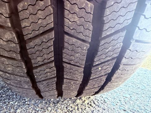 Used 2023 Rivian R1S Adventure AWD/4WD image 20