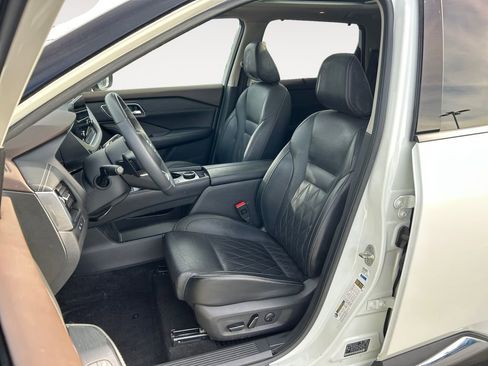 Used 2021 Nissan Rogue Platinum AWD/4WD image 17