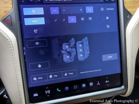 Used 2020 Tesla Model S Performance image 32