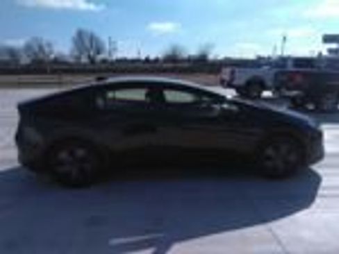 Used 2024 Toyota Prius LE image 11