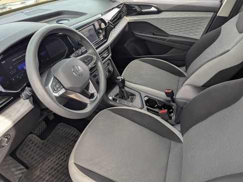 Used 2022 Volkswagen Taos S image 22