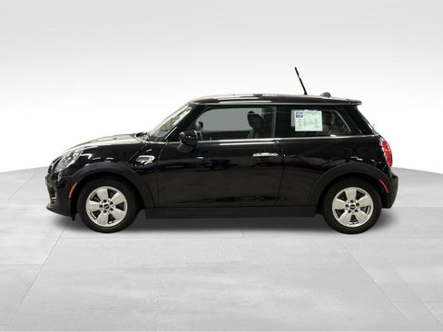 Used 2020 MINI Cooper 2-Door Hardtop image 2
