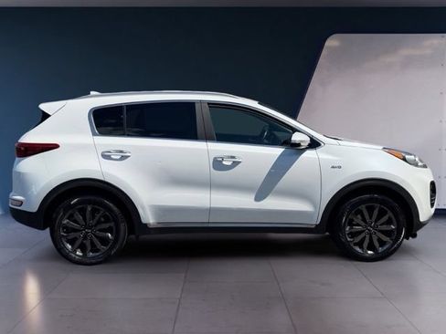 Used 2018 Kia Sportage EX w/ EX Sport Appearance Package AWD/4WD image 7