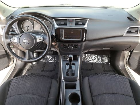 Used 2019 Nissan Sentra SV image 9