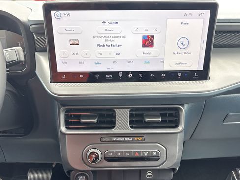 New 2025 Ford Maverick XLT w/ XLT Luxury Package image 21