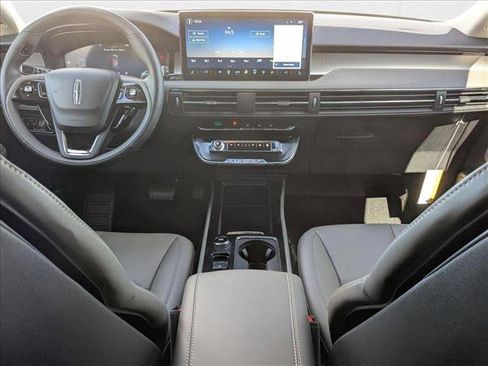 New 2025 Lincoln Corsair FWD image 15