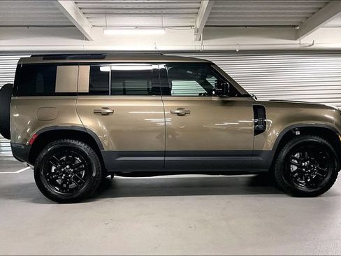 Certified 2026 Land Rover Defender 110 S AWD/4WD image 14
