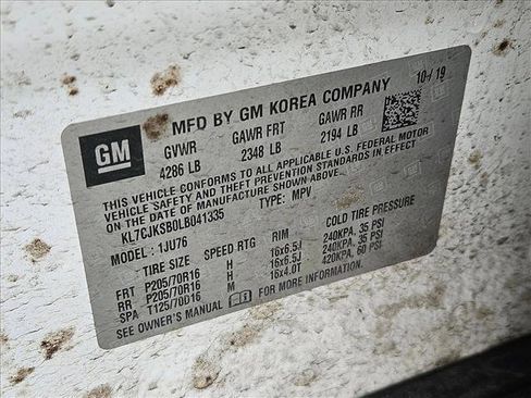 Used 2020 Chevrolet Trax LS w/ Tint and Cruise Package image 17