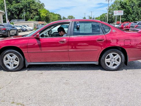 Used 2005 Chevrolet Impala Sedan w/ Preferred Equipment Group image 7