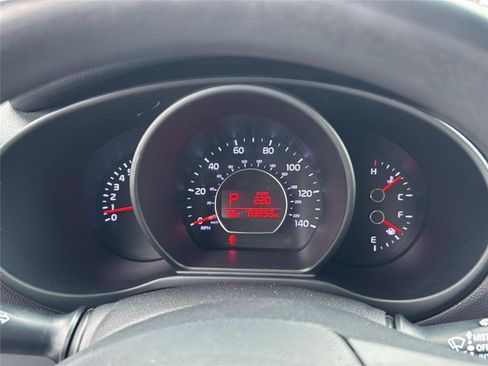 Used 2015 Kia Soul + FWD image 21