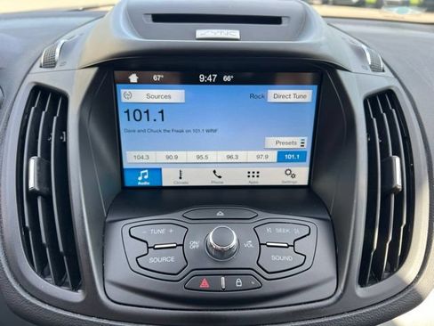 Used 2016 Ford Escape SE w/ Equipment Group 201A AWD/4WD image 25