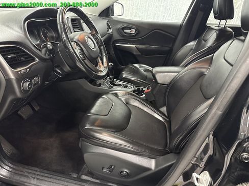 Used 2019 Jeep Cherokee Latitude Plus w/ Cold Weather Group image 2