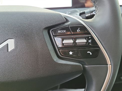 Used 2024 Kia EV6 Wind image 8