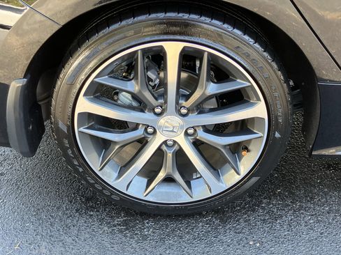 Used 2024 Honda Civic Touring image 13