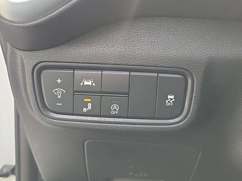 Used 2020 Kia Soul S FWD image 19